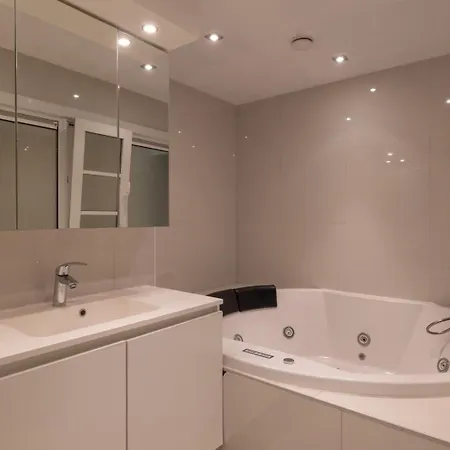 Apartman Bel Air - Luxury 2-bedroom With Sea View & Jacuzzi T48